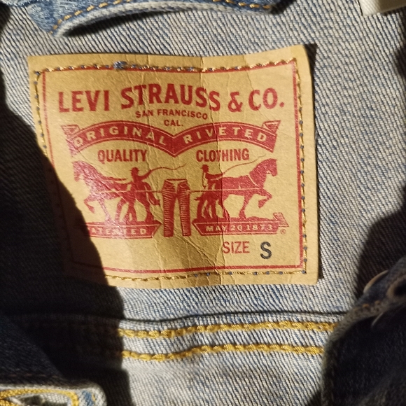 Levi jean jacket - Picture 2 of 5